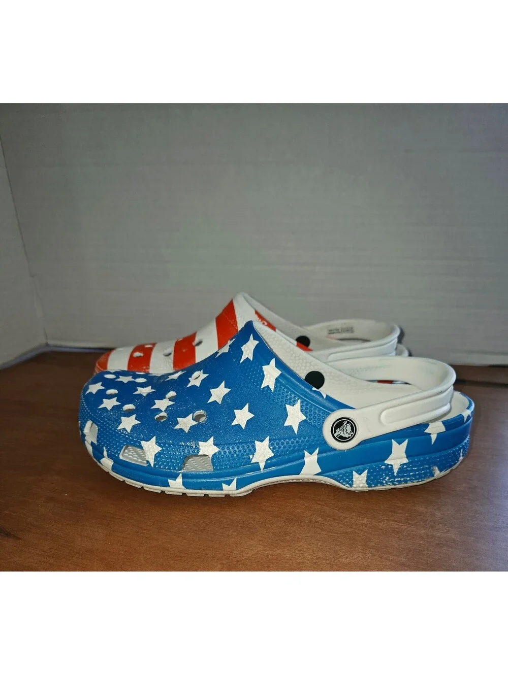 CROCS, Stars and Stripes, men's 8 ladies 10